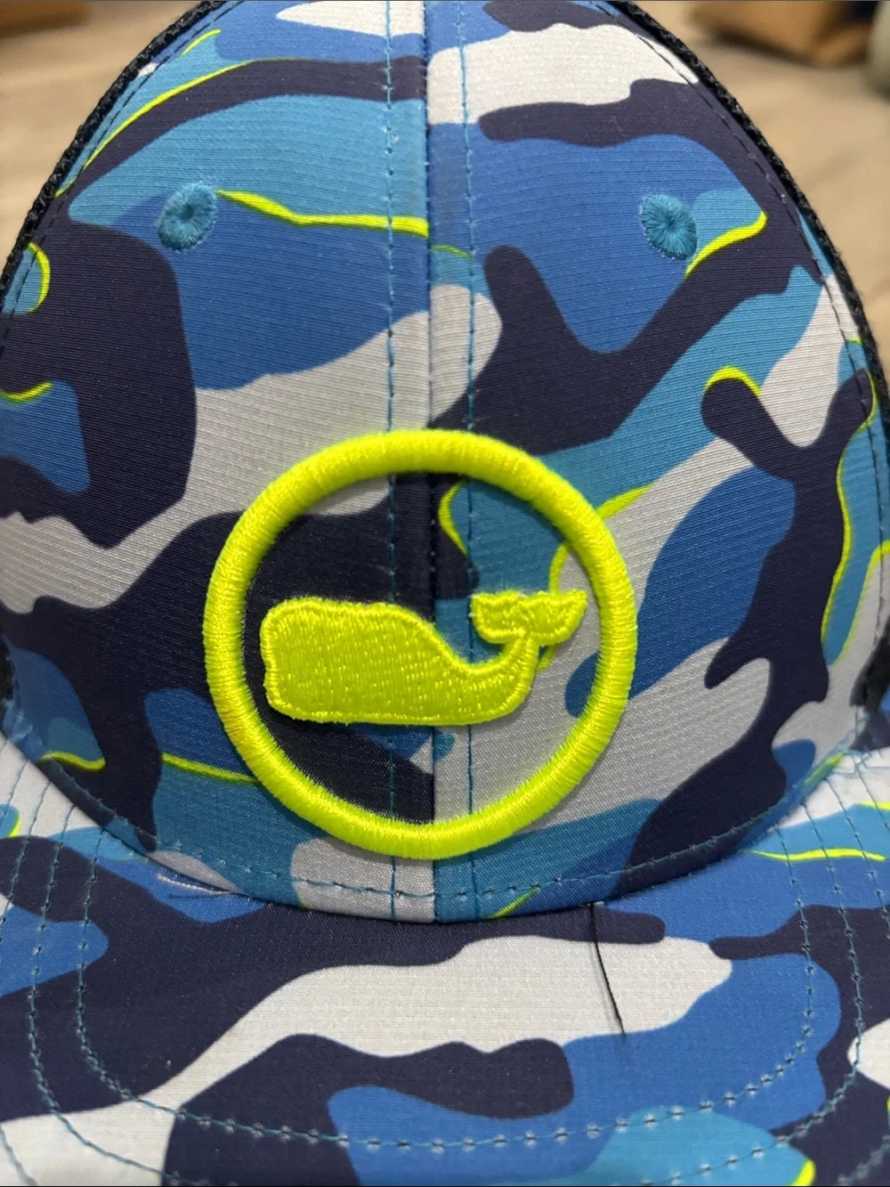 KIDS ONE size Vineyard Vines Blue Camo Trucker Hat with Neon Yellow